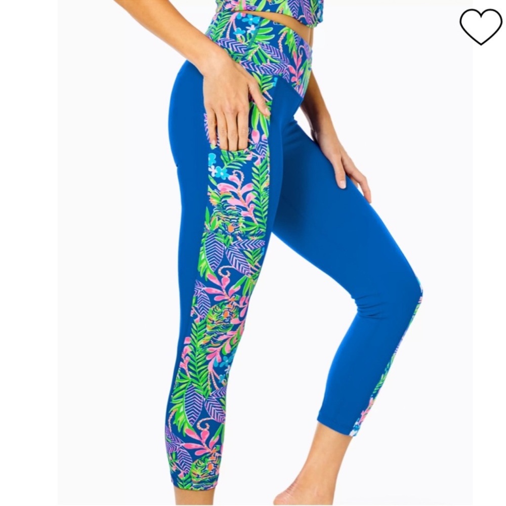Lilly Pulitzer Size Med  Luxletic Weekender Mid Rise Borealis Blue